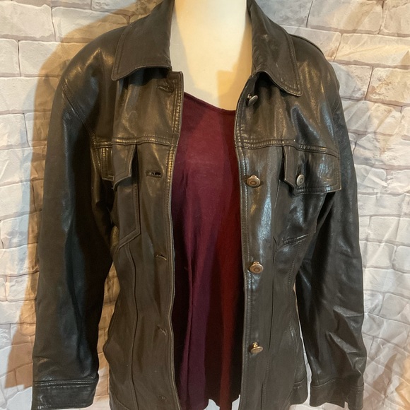 “DANIER” 100% Black Leather Fitted Button Up Jacket. - Picture 6 of 16